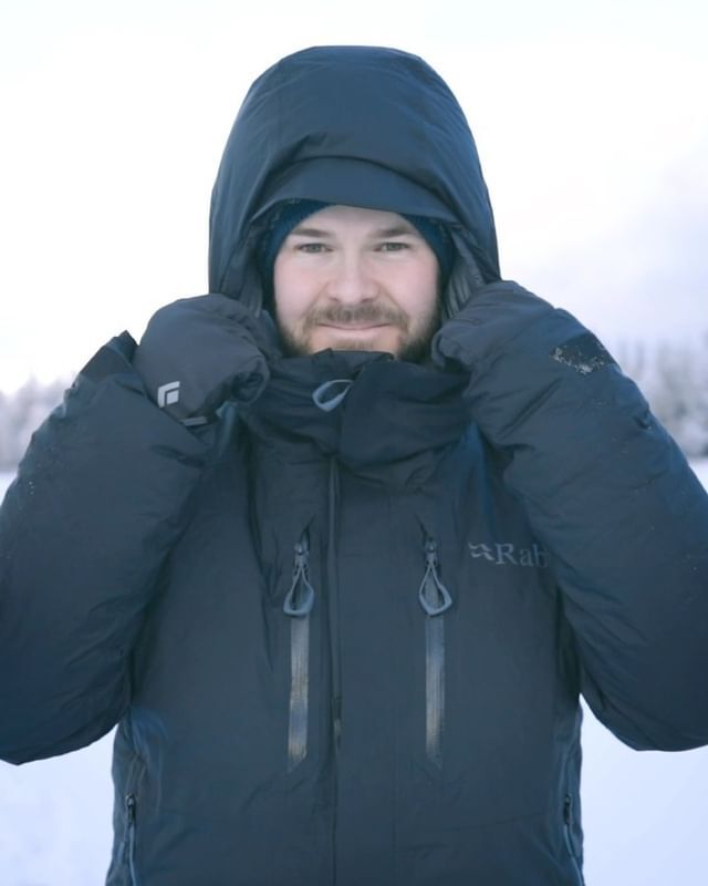 Nu kommer vintern ❄️❄️❄️☃️. Vi har varma jackor för alla behov och önskemål. På filmen ser ni fantastiskt fina RAB Batura Jacket som är en vattentålig dunjacka för de allra kyligaste stunderna. 
Välkommen in för att prova en jacka till dig. 
Varma vinterhälsningar// Naturkompaniet Östersund 

#naturkompaniet #naturkompanietöstersund #winter #downjacket #rabequipment #granitbiten #östersund #hjärtaöstersund #outdoor #clothing #adventure #baturajacket #nature #äventyr #utomhus #natur #jämtland