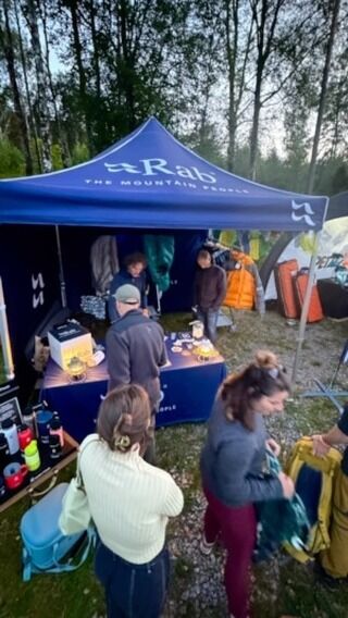 Bohusfest 2024… FEST är ordet, fantastiskt väder och härlig stämning på Sveriges bästa klippväggar. 👌 Tack @said_belhaj för att du arrangerar! 🙏🏼 #granitbiten @rab.nordic