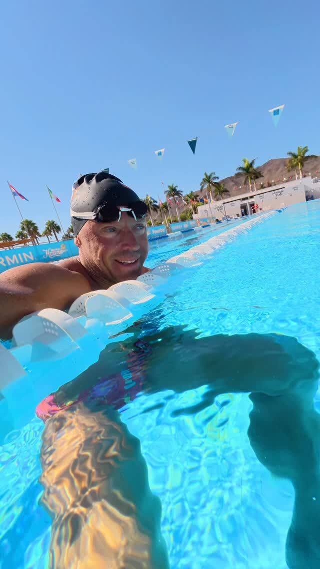 Easy sunday swim and day 19 of October swim streak!
#swimstreak #swimming #spain #fuerteventura #apollosports #terribletuesdaystriathlon #hokaoneone #playitasresort #cykelcitystockholm #gococo #granitbiten #goodrsunglasses #happy